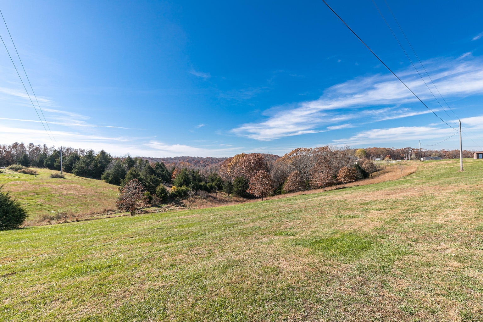 Aerial photo of wooded acreage near Branson