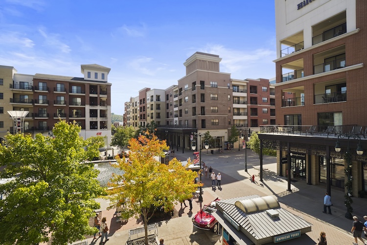 Branson Landing community image